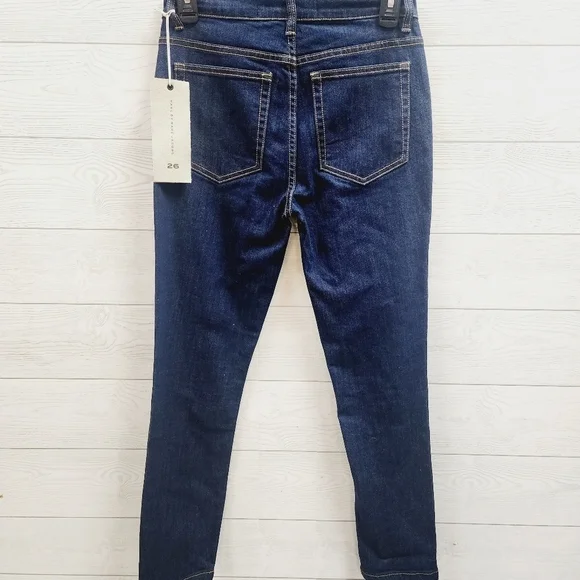 Marc by Marc Jacobs Ella Skinny Crop